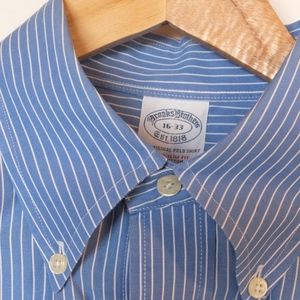 Brooks Brothers Long sleeve Excellent Size 16 33 S